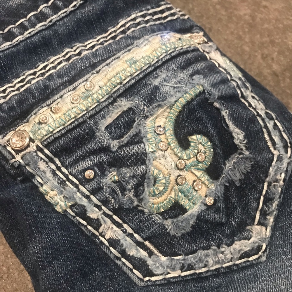 Rock revival women’s Capri jean
